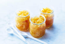 Compote de pommes, orange et caramel